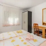 2 Bedroom Lovely In
