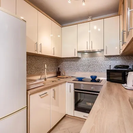 Amazing In With Wifi Apartment *